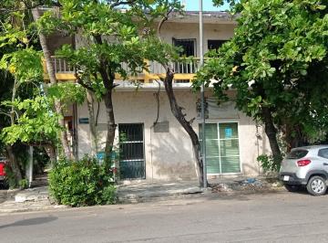 Casa de 5 habitaciones, Veracruz · En Venta Casa Grande en Esquina Centro de La Ciudad de Veracruz