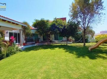 Casa de 3 habitaciones, Atlatlahucan · Casa en Venta en Lomas de Cocoyoc. (Olc - 4320)