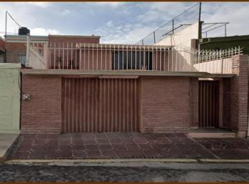 Casa de 4 habitaciones, Tláhuac · ¡Gran Casa Adjudicada! ¡En Remate Bancario, Cesión Ante Notario!