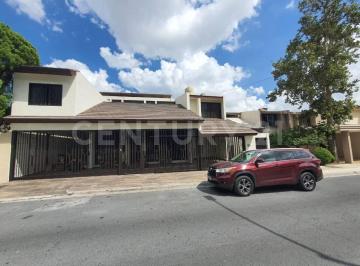 Casa · 390m² · 3 Recámaras · 2 Estacionamientos · Casa Venta Cumbres Segundo Sector, Monterrey, Nuevo León