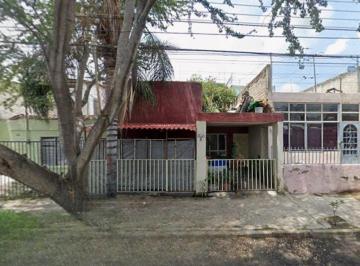 Casa de 3 habitaciones, Zapopan · Casa en Constitucion en Remate