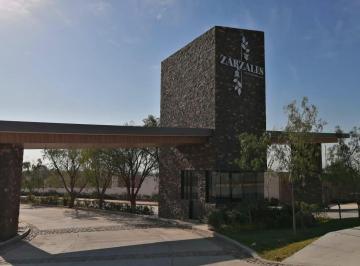 Casa · 111m² · 3 Recámaras · 2 Estacionamientos · Casa en Venta Al Norte de Aguascalientes en Zarzales Residencial