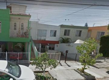 Casa de 3 habitaciones, Zapopan · Oportunidad Remato Casa en Lomas de Zapopan