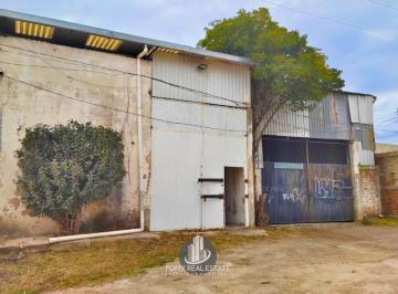 Local comercial · 360m² · 3 Recámaras · 2 Estacionamientos · Bodega en Renta en Salida a Lagos