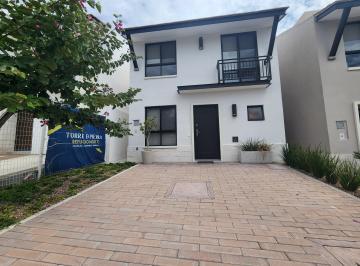 Casa de 3 habitaciones, Querétaro · Casa en Venta en El Refugio