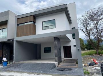 Casa · 260m² · 3 Recámaras · 2 Estacionamientos · Casa en Venta Brisas del Vergel (El Barro)