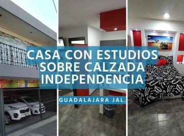 Casa de 8 habitaciones, Guadalajara · Casa con Local y Estudios en Calzada Independencia, Uso Mixto