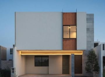 Casa · 227m² · 4 Recámaras · 2 Estacionamientos · Casa en Preventa en Tarragona Residencial