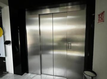 Oficina , Benito Juárez · Oficina Super Centrica 2 Piso con Roof Garden Comun