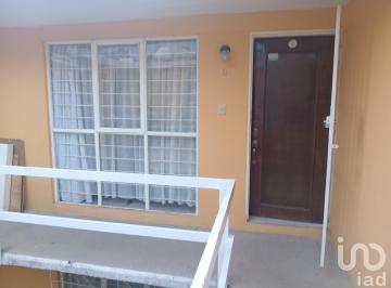 Departamento · 42m² · 2 Recámaras · 1 Estacionamiento · Departamento Villas de La Hacienda Atizapan