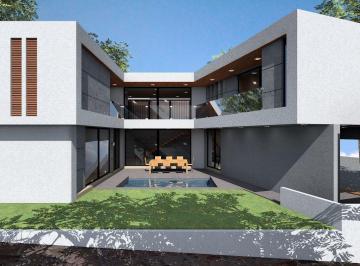 Casa · 552m² · 4 Recámaras · 3 Estacionamientos · Casa en Club de Golf La Loma