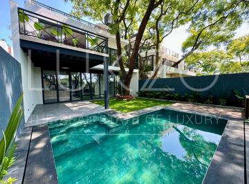 Casa de 3 habitaciones, Cuernavaca · Casa con 3 Habitaciones y 250 m² Superficie de Terreno en Rancho Cortés en Venta