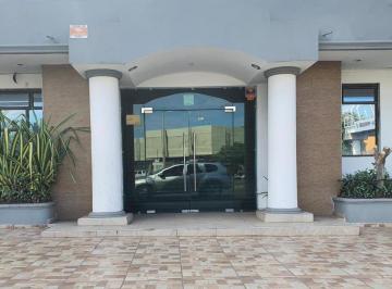 Local comercial · 2000m² · 10 Estacionamientos · Local y Salón Comercial Grande