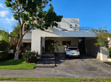 Casa en condominio de 4 habitaciones, Tlajomulco de Zúñiga · Casa en Venta Dentro de Coto