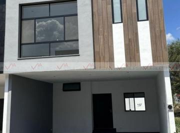Casa de 3 habitaciones, Santiago · Casa en Venta en Huajuquito o Los Cavazos