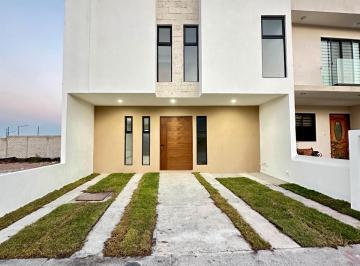 Casa · 119m² · 3 Recámaras · 2 Estacionamientos · Casa - El Marqués