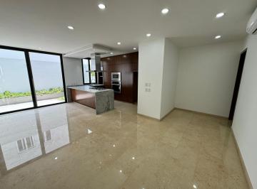 Casa de 4 habitaciones, Zapopan · Casa en Venta en Solares