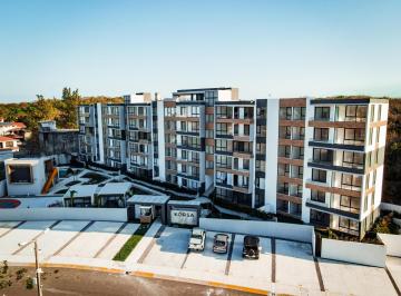 Departamento · 81m² · 2 Recámaras · 2 Estacionamientos · Departamento en Venta de 2 Recamaras Frente Al Campo de Golf
