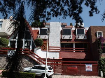 Casa · 290m² · 3 Recámaras · 2 Estacionamientos · Casa Estilo Suizo en Venta en Paseo de La Herradura
