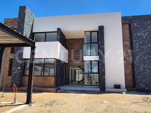 Te ofrecemos casa en venta dentro del cluster mas exclusivo de Hara…