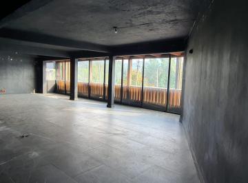 Local comercial · 220m² · 1 Estacionamiento · Local Comercial en Renta - (4)