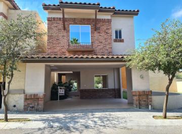 FACHADA · Casa - Montalto Residencial