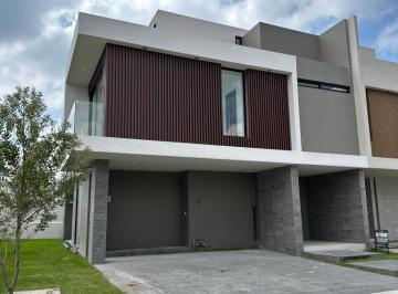 Casa en condominio de 3 habitaciones, Zapopan · Casa en Venta en Los Robles Residencial, Zapopan
