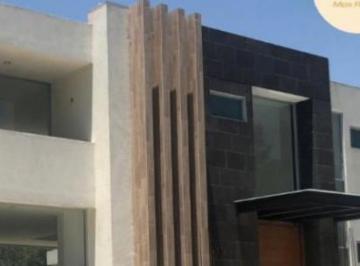 Casa · 520m² · 4 Recámaras · 6 Estacionamientos · Casa en Venta Condado de Sayavedra, Atizapán de Zaragoza