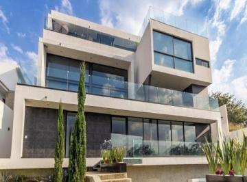 Casa · 1400m² · 5 Recámaras · 3 Estacionamientos · Casa en Venta en Rancho San Juan