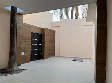 Casa de 6 habitaciones, Monterrey · Casa en Venta Col Vista Hermosa Remodelada