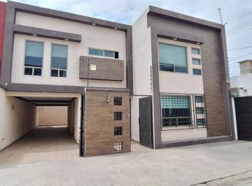 Casa · 294m² · 4 Recámaras · 3 Estacionamientos · Casa en Renta en San Mateo Atenco