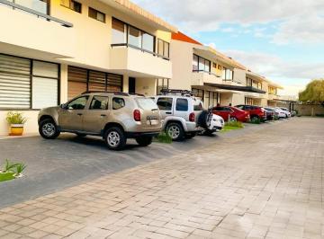 Casa en condominio · 210m² · 3 Recámaras · 2 Estacionamientos · Casa en Condominio - Lázaro Cárdenas