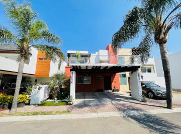 Casa en condominio · 241m² · 3 Recámaras · 2 Estacionamientos · Casa en Venta Portanova - (4)