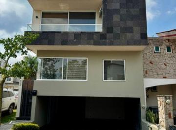 Casa en condominio · 236m² · 3 Recámaras · 2 Estacionamientos · Casa en Venta en Nueva Galicia Coto Granada