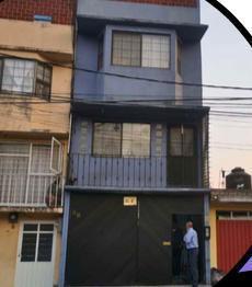 Casa · Casa en Venta en La Joya, Álvaro Obregón.