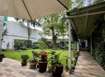 Casa de 4 habitaciones, Coyoacán · Venta Casa Ubicada en Coyoacán (A Sólo 5 Cuadras del Jardín del Centenario).