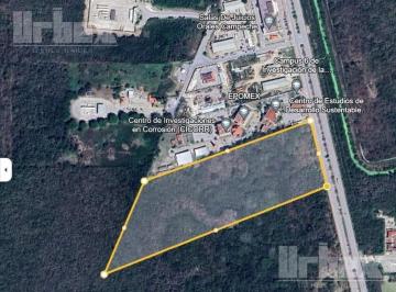 Terreno / Lote · Se Vende Terreno Grande Frente Al Aeropuerto y Salida Hacia El Periferico en Campeche.