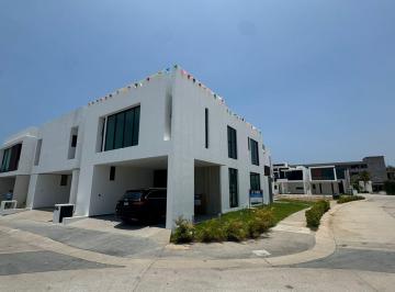 Casa de 4 habitaciones, Mazatlán · Casa en Venta en Maralto Residencial en Mazatlan