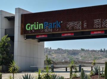 Terreno / Lote , San Pedro Tlaquepaque · Terreno en Venta en Grun Park La Piedrera