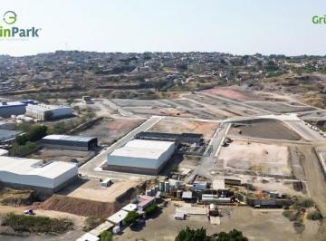 Terreno / Lote , San Pedro Tlaquepaque · Terreno en Venta en Grun Park La Piedrera
