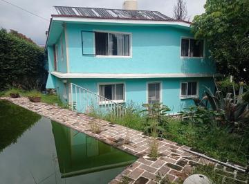 Casa · 463m² · 5 Recámaras · 4 Estacionamientos · Casa en Venta a 2 Km del Centro Histórico de Cuernavaca