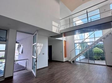 Casa de 6 habitaciones, León · Venta de Casa de 7 Recamaras en Porta Toscana Zona Norte