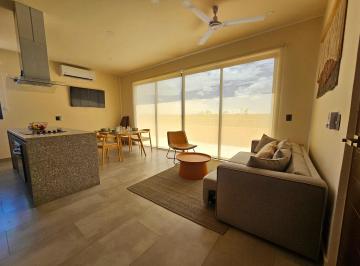 Sala con persianas · Renta de Penthouse Amueblado 104 m en Tercer Nivel - Tulum, Qr