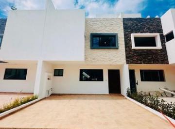 Casa en condominio · 154m² · 3 Recámaras · 2 Estacionamientos · Casa Nueva en 3 Niveles en Fraccionamiento de Primer Nivel en Cuautlancingo, Puebla