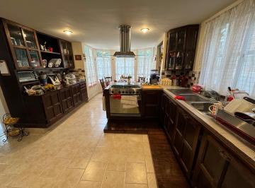 Cocina · Casa en Venta con Alberca y Da Al Río Limpio de Condado de Sayavedra Feng Shui