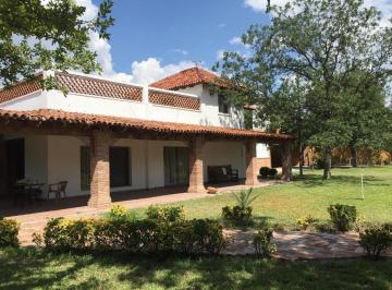 Casa de 3 habitaciones, Saltillo · Casa en Las Cabañas Norte de Saltillo