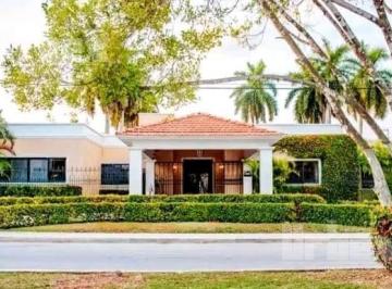 Casa · 3 Recámaras · 2 Estacionamientos · Se Renta Hermosa Residencial en Fracciorama 2000 en La Ciudad de Campeche.