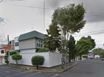 Casa de 3 habitaciones, Coyoacán · Casa en Campestre Churubusco en Recuperacion Bancaria