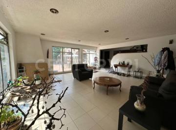 Casa · 504m² · 5 Recámaras · 2 Estacionamientos · Casa en Venta en La Florida Edo. de México