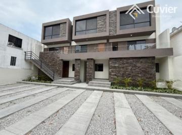 Casa · 109m² · 3 Recámaras · 2 Estacionamientos · Casa en Benito Juárez
